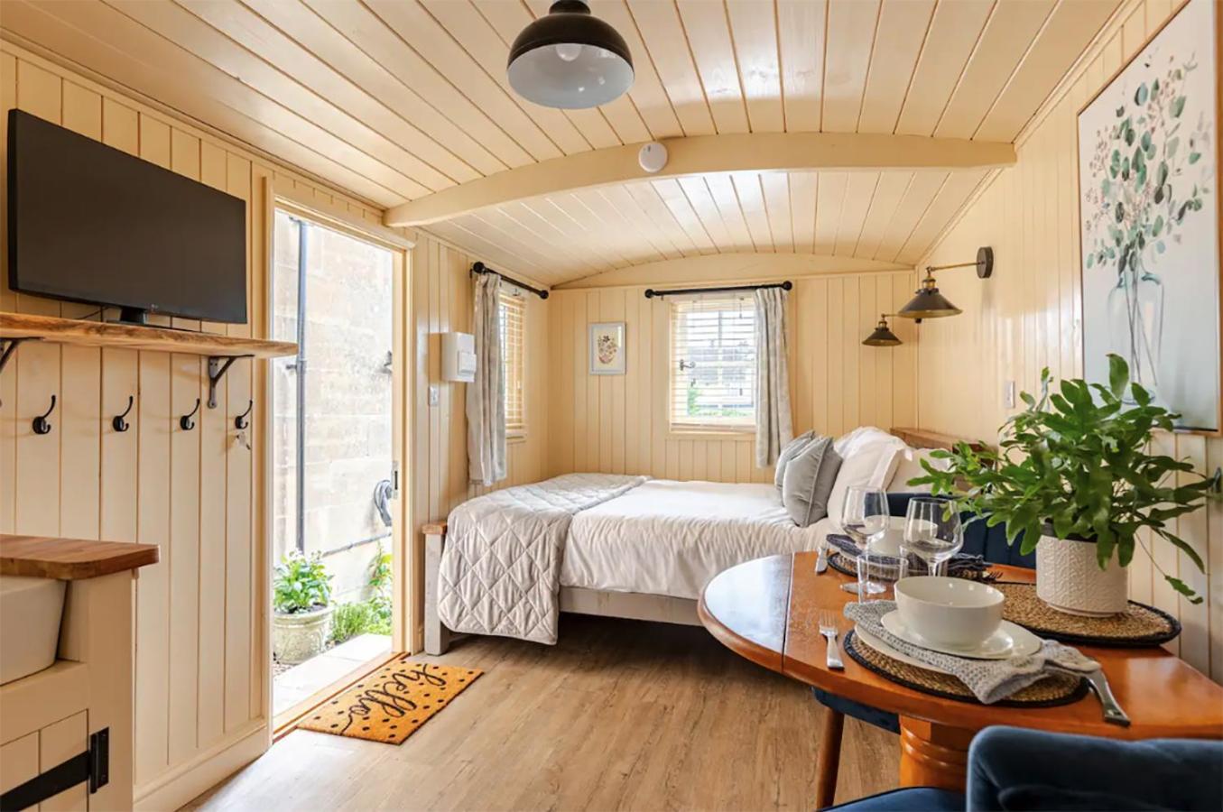 Shepherd'S Hut, Bath Eksteriør billede